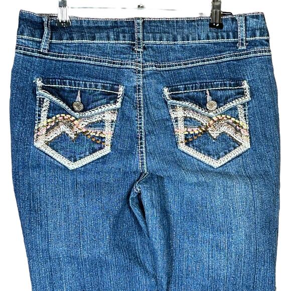 Roz & Ali Jeans Women Size 8 Blue Embroidered Pockets Y2K Mid Rise Ankle Denim - Picture 2 of 11